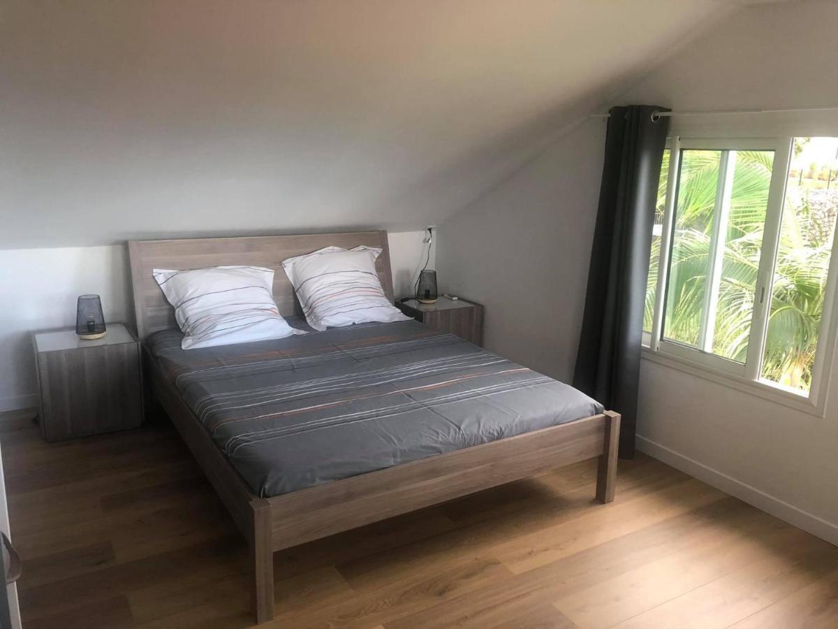 Ferienwohnung Duplex Bouguainvillier Saint-Denis Exterior foto